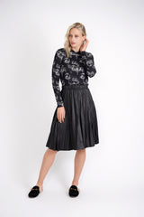 Load image into Gallery viewer, Teen  Skirt With Elastic Around Waist and Broom Pleating
