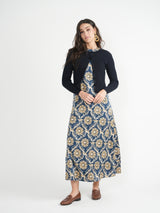 Load image into Gallery viewer, Ladies Cropped Knit Cardigan
