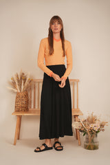 Load image into Gallery viewer, Ladie Striped V Neck Contrast Tee
