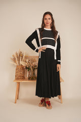 Load image into Gallery viewer, Ladies Striped Belt Sweater
