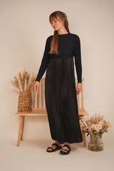 Load image into Gallery viewer, Ladies Cropped Dolman Sweater
