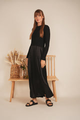 Load image into Gallery viewer, Ladies Cropped Fitted Ribbed Knit Cardigan
