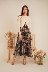 Load image into Gallery viewer, Ladies Midi Pleated Jumper With Cropped Cardigan
