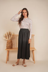 Load image into Gallery viewer, Ladies Henley Front Floral Tee
