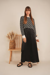 Load image into Gallery viewer, Ladies Cropped Wave Sweater
