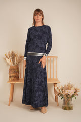 Load image into Gallery viewer, Ladies Paneled Acid Wash Maxi Skirt
