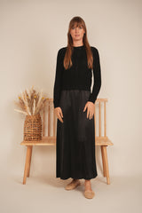 Load image into Gallery viewer, Ladies Cropped Crochet Cardigan
