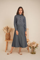 Load image into Gallery viewer, Ladies Cropped Chambray Shirt
