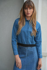 Load image into Gallery viewer, Ladies Cropped Denim Elastic Shirt
