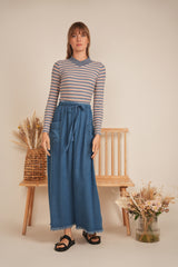 Load image into Gallery viewer, Ladies Cropped Striped V Neck Tee
