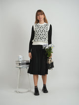 Load image into Gallery viewer, Flower Crochet Knit Vest
