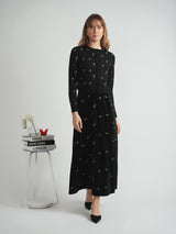 Load image into Gallery viewer, Ladies Embrodered Knit Cropped Cardigan

