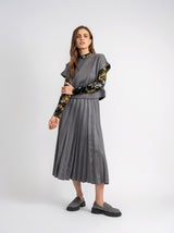 Load image into Gallery viewer, Teen Suede Midi Length Crinkle Pleating Skirt
