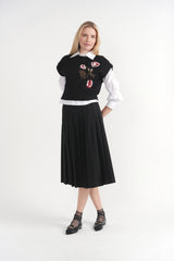 Load image into Gallery viewer, Floral Embroidered Sweater Vest
