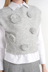 Load image into Gallery viewer, Soft Knit Vest With Flowers
