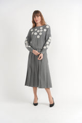 Load image into Gallery viewer, Flower Sweater
